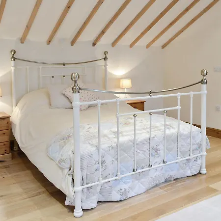 Ashtree Barn Tatil Evi