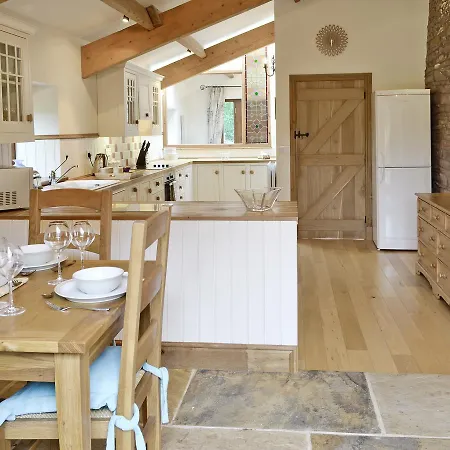 Ashtree Barn *